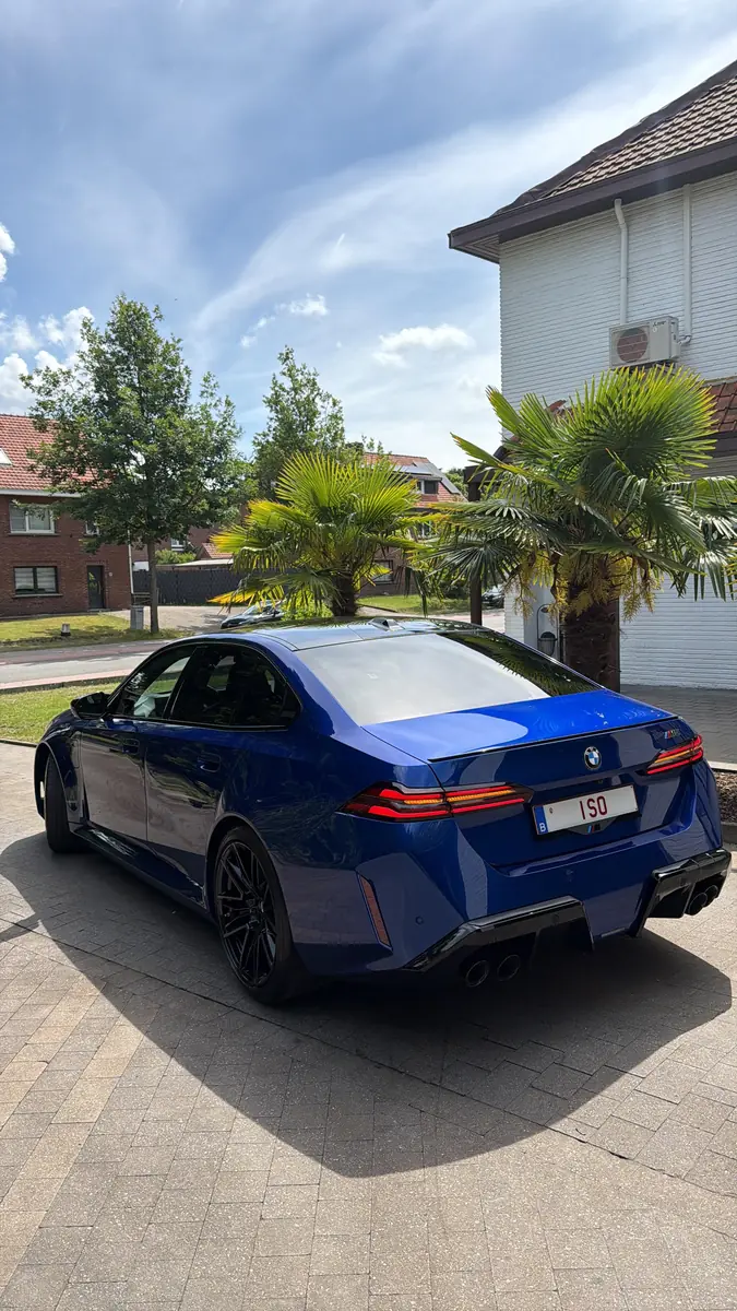 BMW M5 detailing