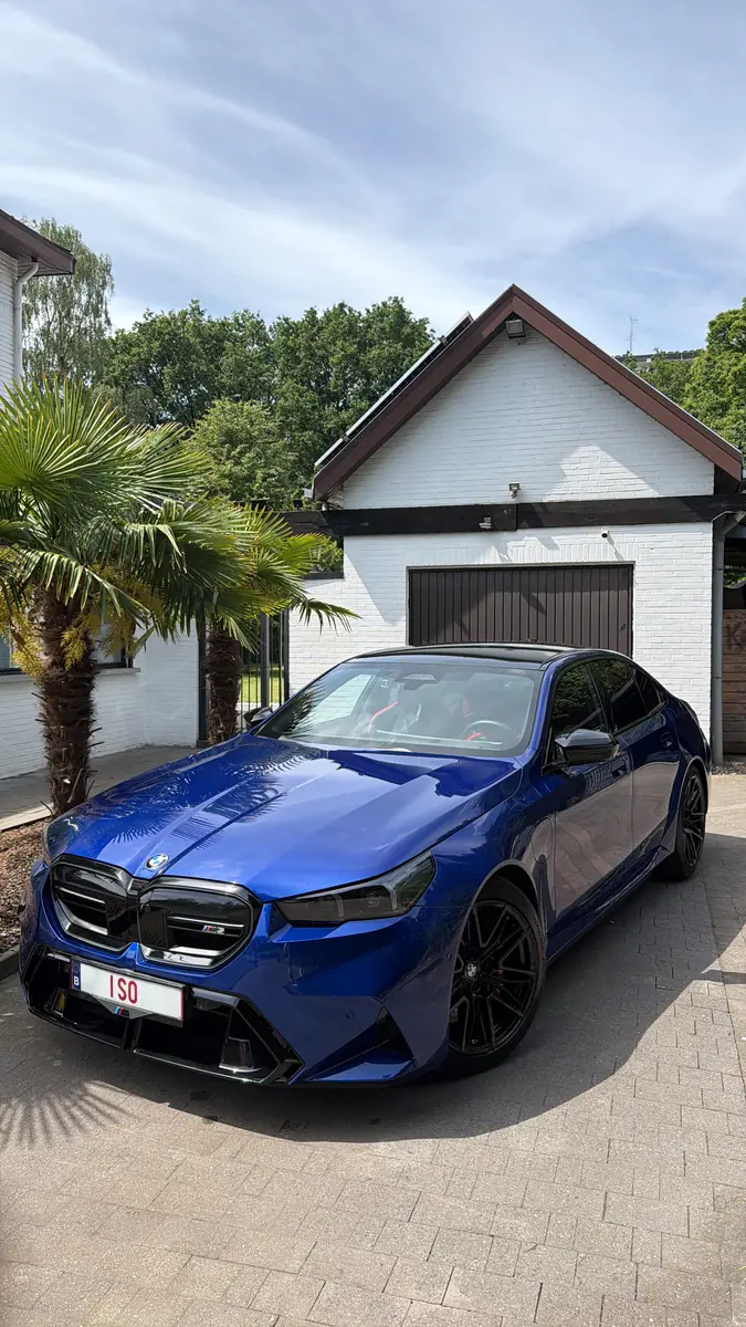 BMW M5 detailing